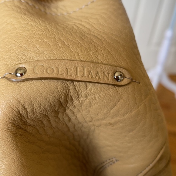 Cole Haan leather diaper bag w/ waterproof lining - Picture 15 of 16